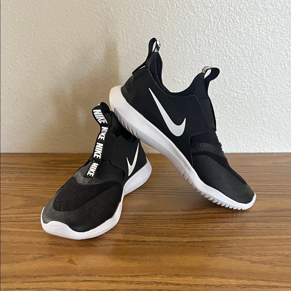 Nike Kids Black and White Sneakers